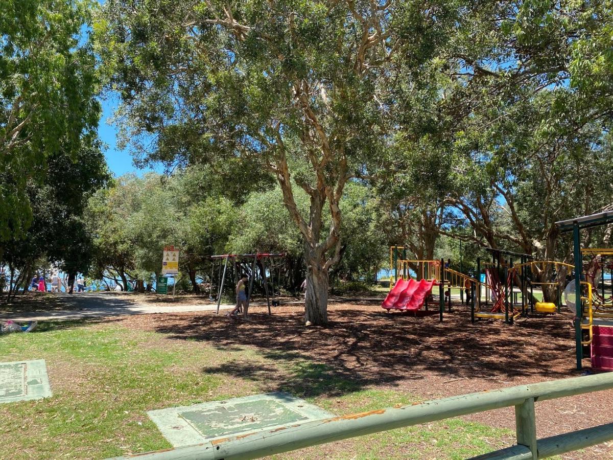 קלונדרה Belvedere Apartments מראה חיצוני תמונה