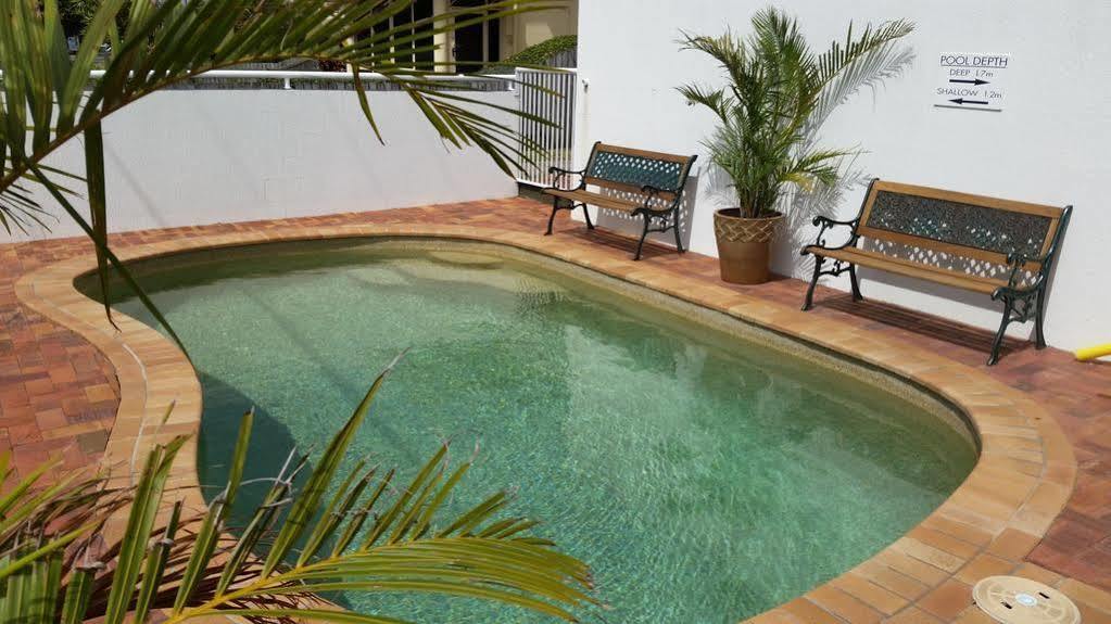 קלונדרה Belvedere Apartments מראה חיצוני תמונה