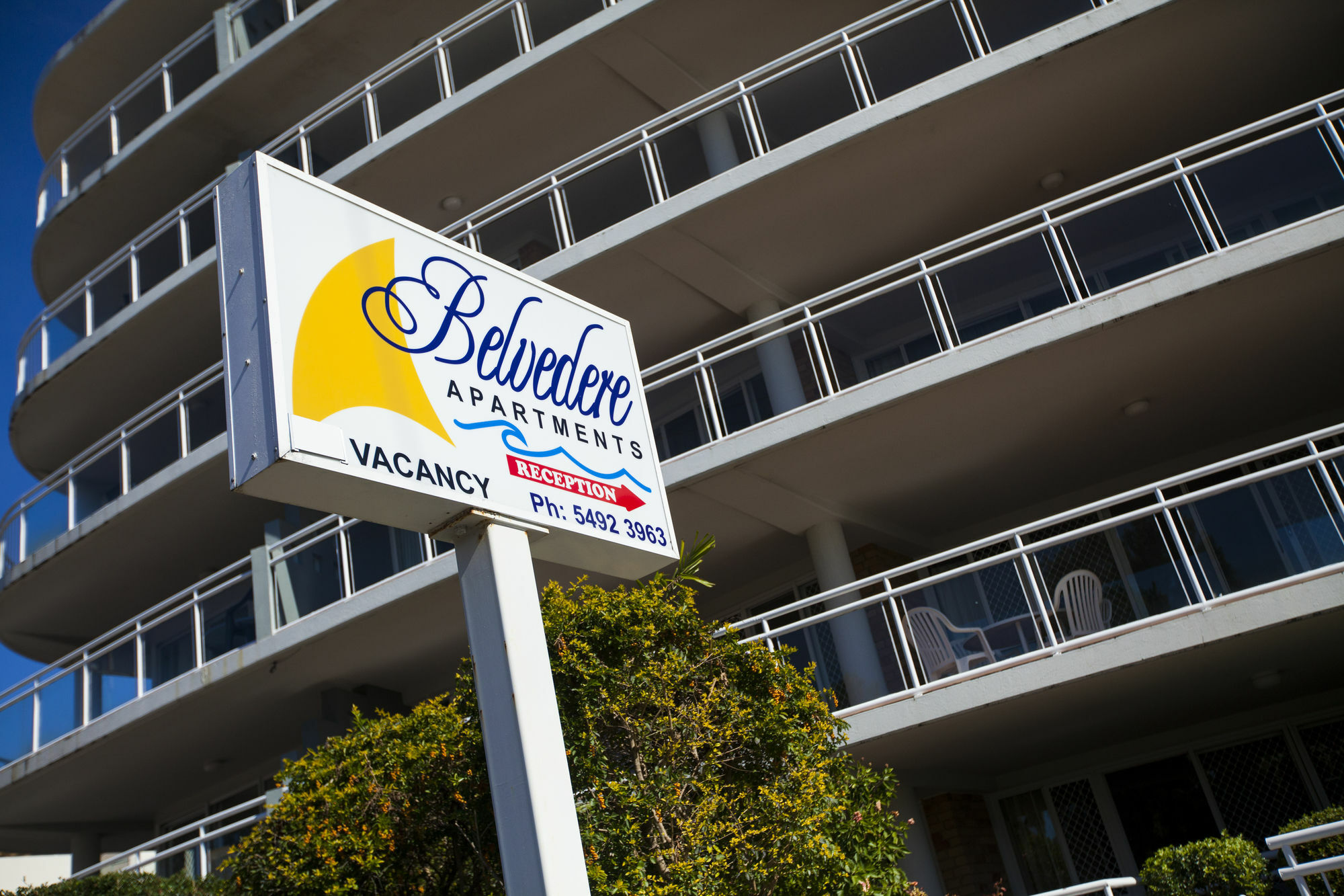 קלונדרה Belvedere Apartments מראה חיצוני תמונה
