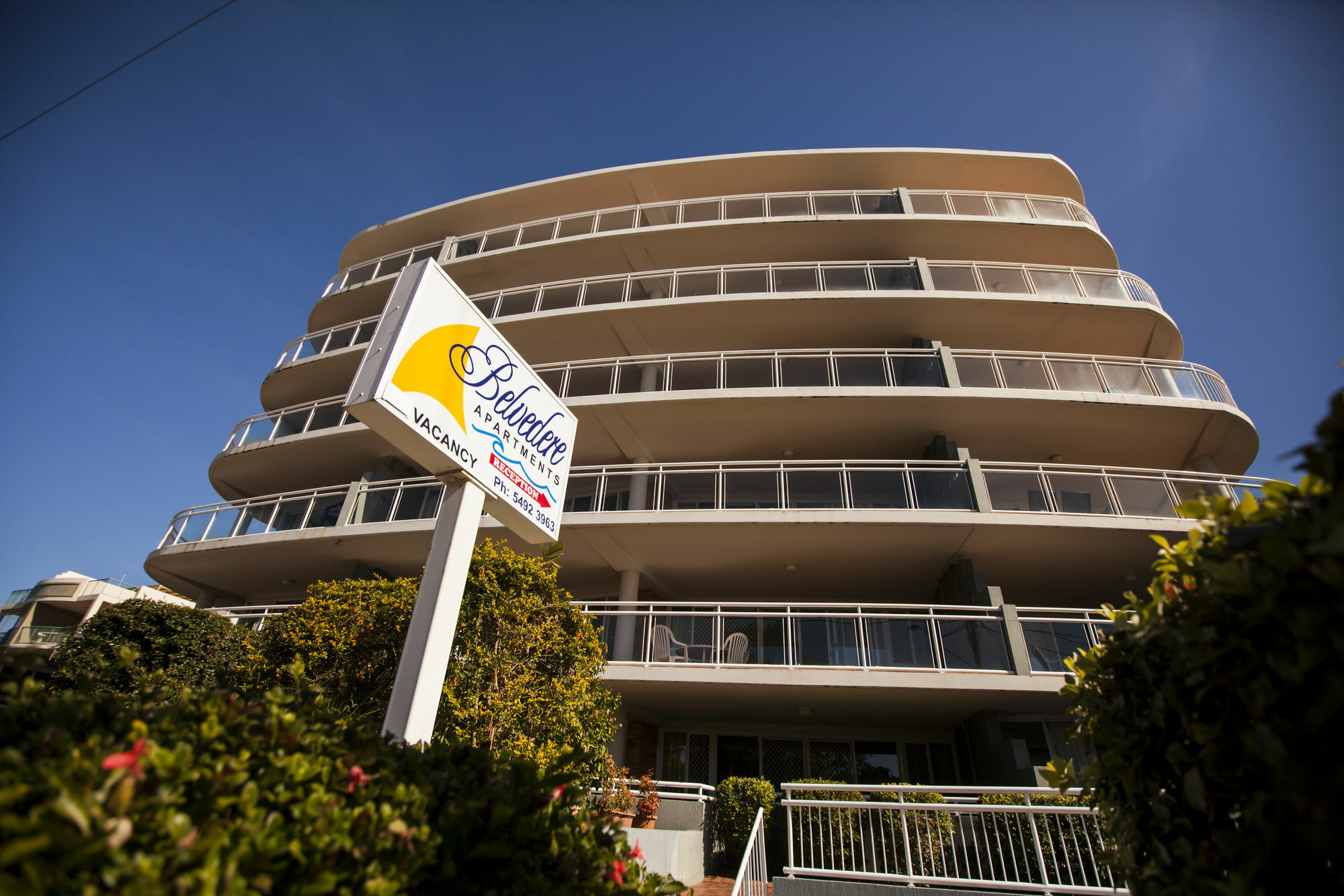 קלונדרה Belvedere Apartments מראה חיצוני תמונה